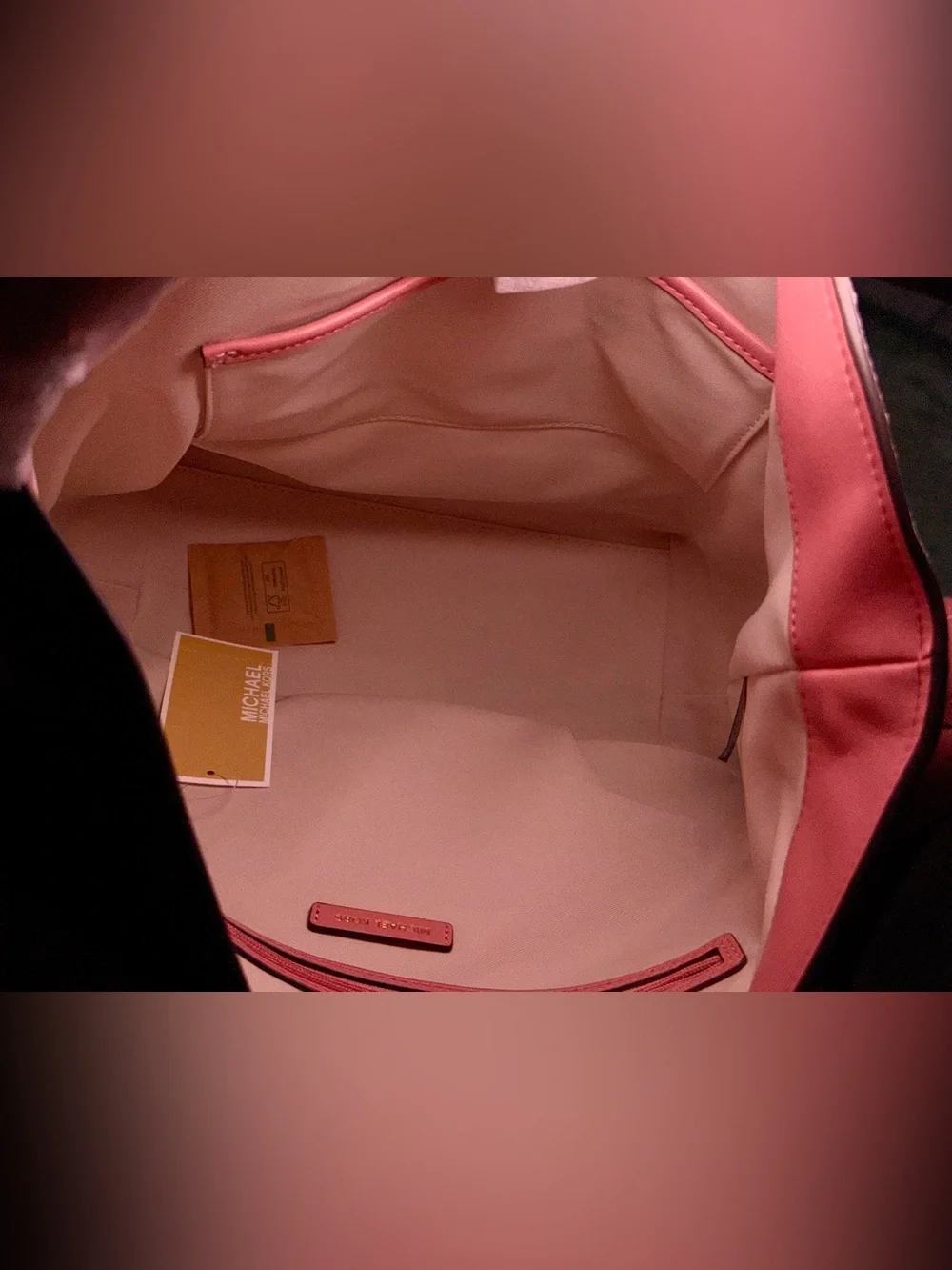 Michael Kors Nolita lg bucket bag